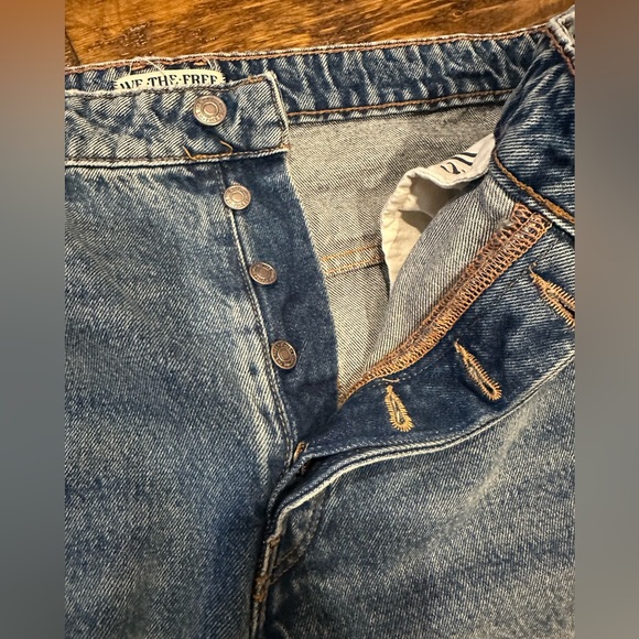 We The Free 💙 Deep Trance Dropped BF Jean - Picture 5 of 7